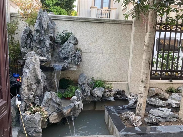 重庆庭院假山鱼池的方位